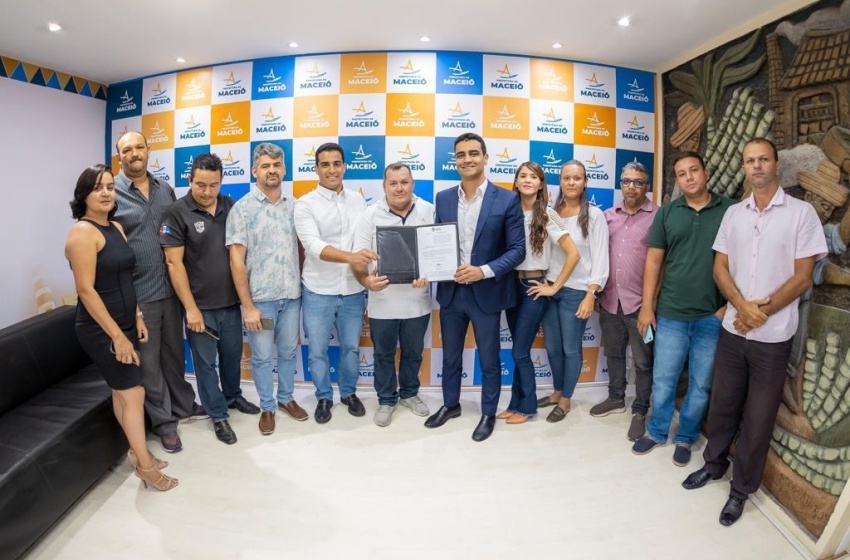 Prefeitura revoga lei sobre transporte de aplicativo que causava prejuízos aos trabalhadores e ao Município