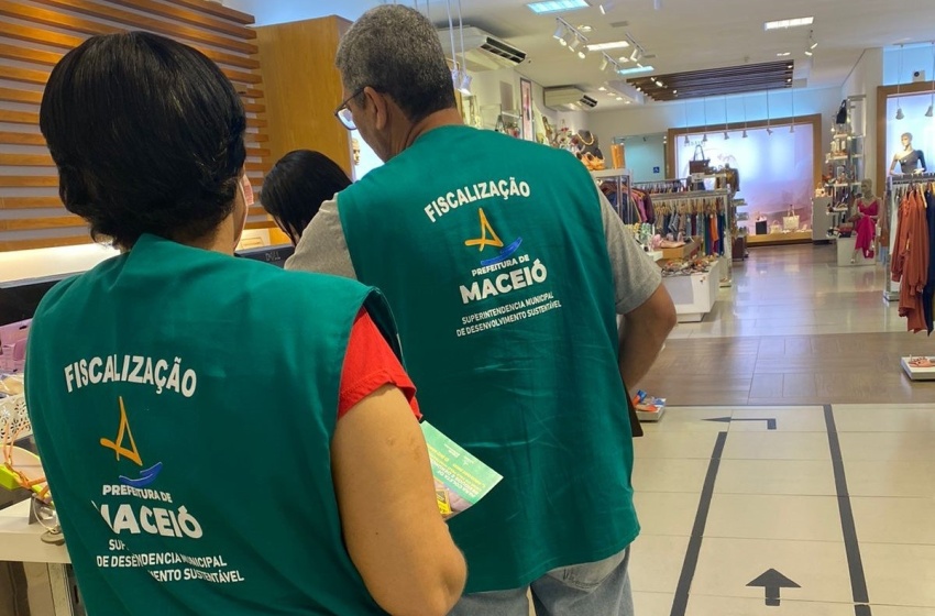 Desenvolvimento Sustentável realiza fiscalização em comércios do Centro da cidade