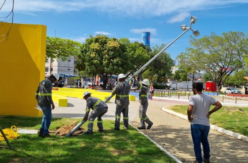 Prefeitura de Maceió reforça estrutura de iluminação na Jatiúca