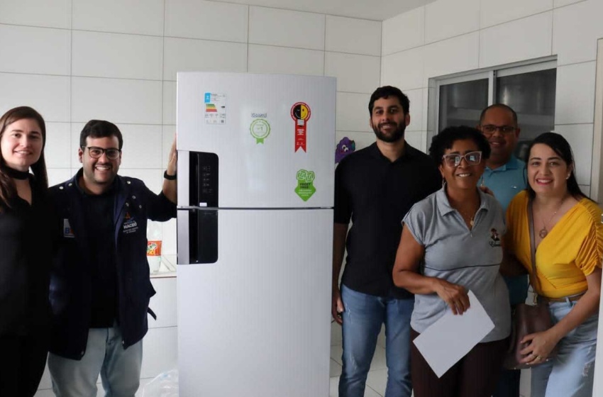 Escolas da rede municipal de ensino continuam recebendo novos eletrodomésticos