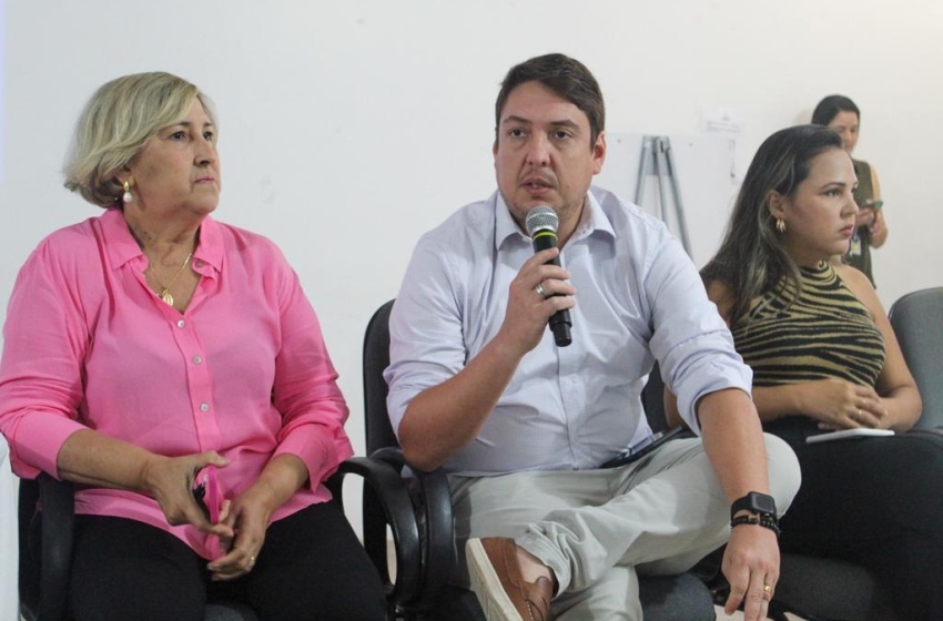 Secretário de Educação se reúne com diretores e dialoga sobre soluções para demandas