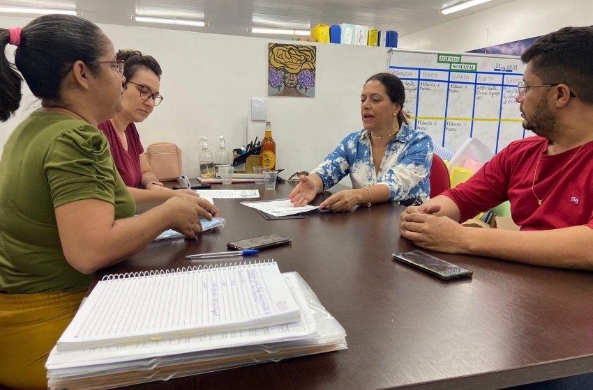Educação recebe técnicas do MEC para discutir e monitorar implantação do Programa Brasil Alfabetizado