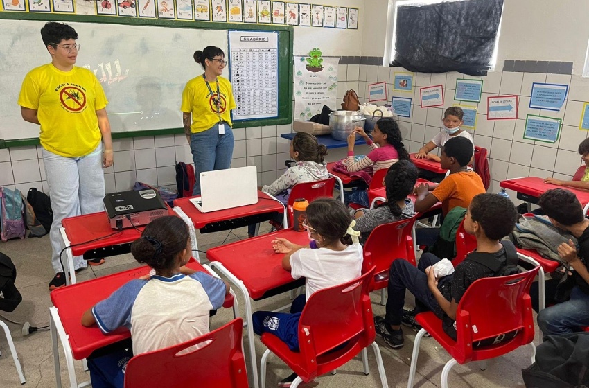 Gabinete da Causa Animal realiza última ação socioeducativa de 2022 integrada ao Programa Escola Alerta