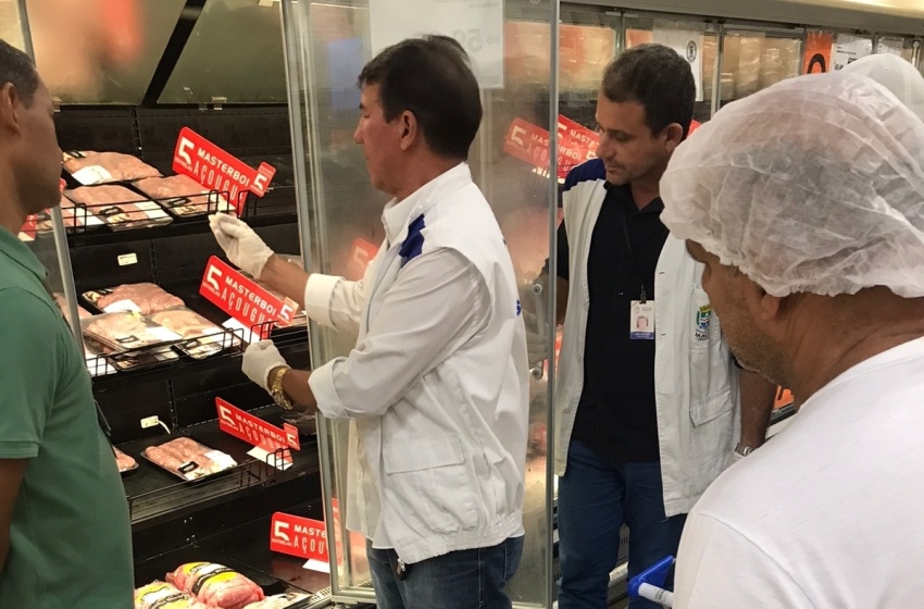 Operação da Vigilância Municipal apreende 100 kg de alimentos impróprios para o consumo
