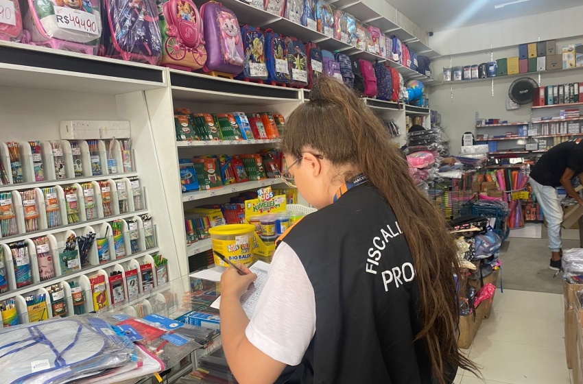 Procon Maceió divulga pesquisa de material escolar para o ano letivo de 2023