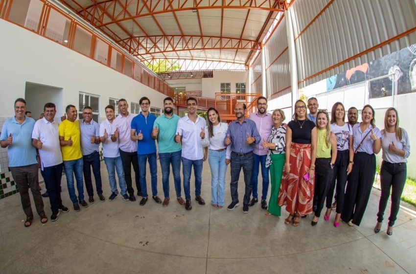 Prefeitura visita obra da Creche Luiz Calheiros, no Ouro Preto, e destaca estrutura inovadora