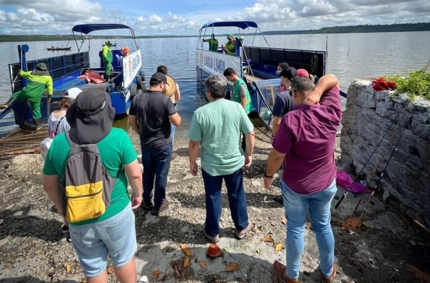 Funcionamento dos Ecoboats é apresentado a alunos de pós-graduação