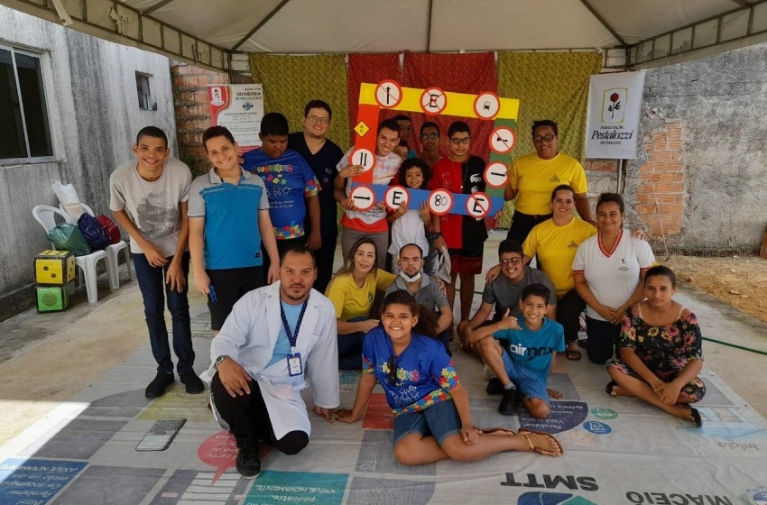 Ação na Associação Pestalozzi encerra semana do Maio Amarelo no DMTT