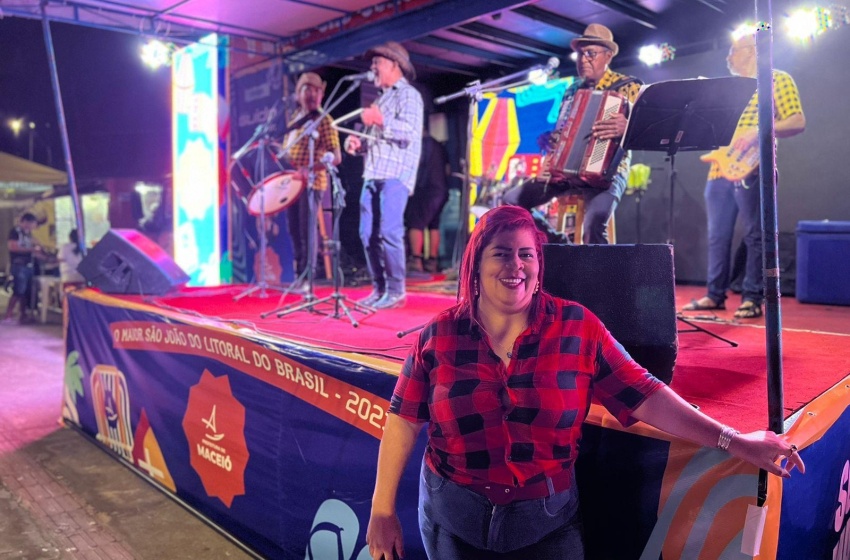 Caminhão do Forró leva alegria, música boa e agita maceioenses