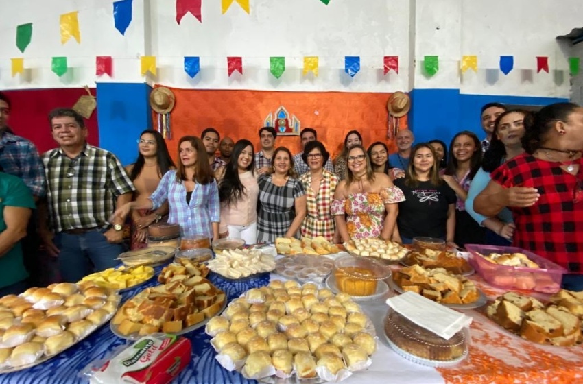 Arraial anima servidores da Infraestrutura com café da manhã junino
