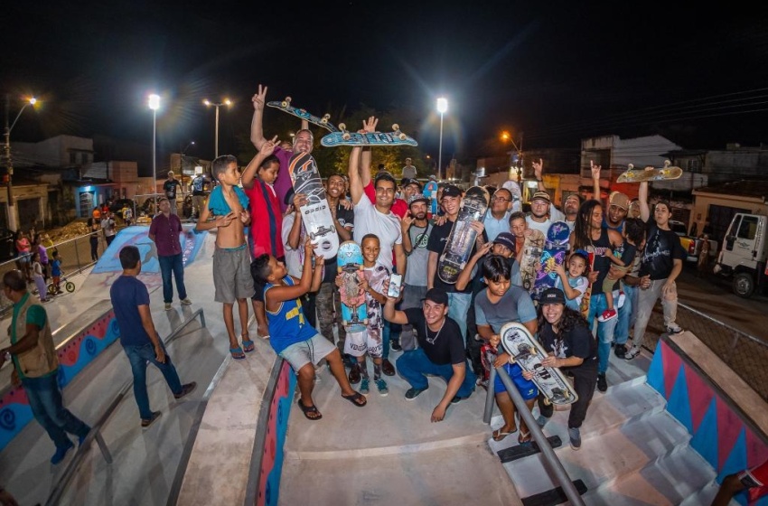 Prefeitura entrega Praça Getúlio Vargas totalmente reformada, na Ponta Grossa