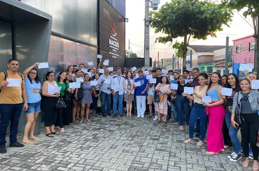 Vigilância Sanitária capacita profissionais da orla de Maceió em higiene de alimentos