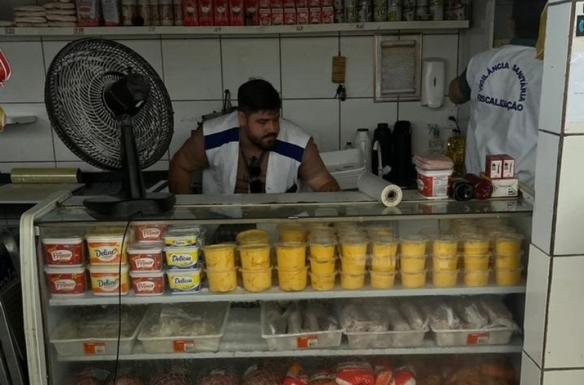 Vigilância Sanitária de Maceió apreende 80 kg de produtos fora do prazo de validade no Jacintinho