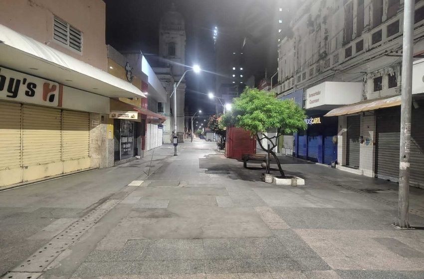 Centro de Maceió tem reforço na iluminação com 90 novas luminárias em LED