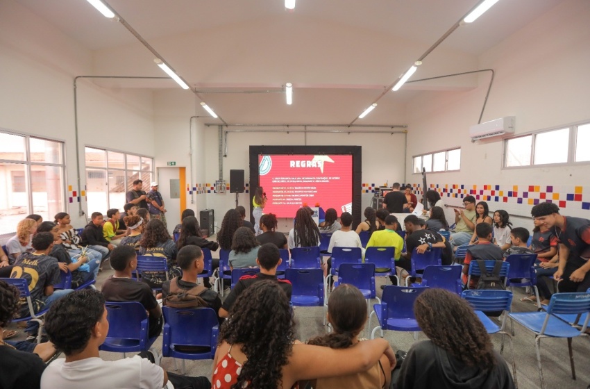 Torcida e animação marcam ativação do ‘Se Liga no Ideb!’ em escola do Jacintinho