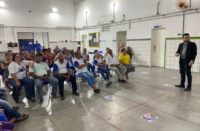 Vigilância Sanitária promove capacitação sobre manuseio de alimentos em escola municipal