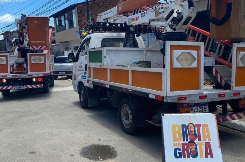 Brota na Grota: comunidades no Antares e Feitosa recebem iluminação em LED