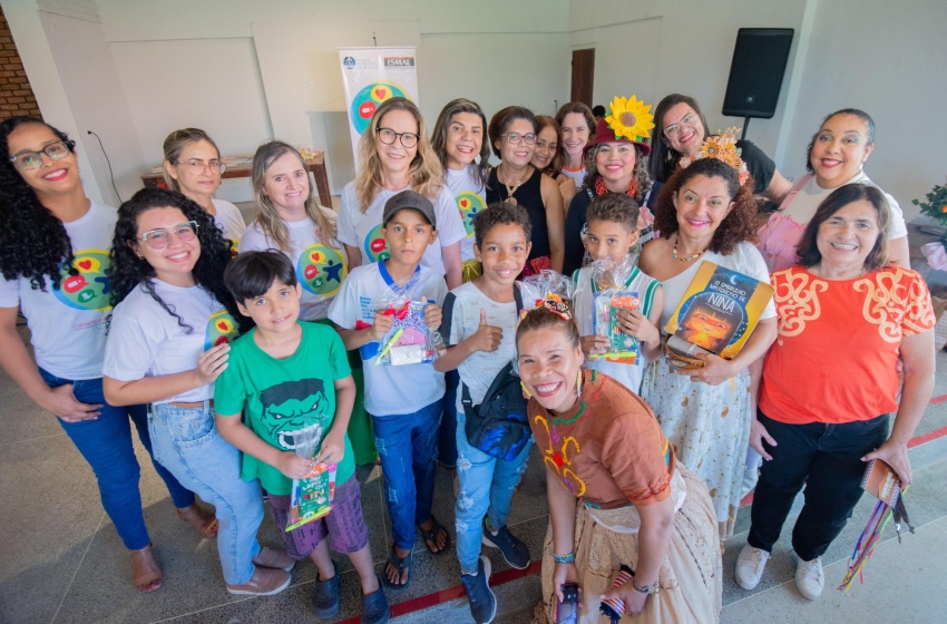 Projeto Praça Literária reforça hábito de leitura entre os estudantes