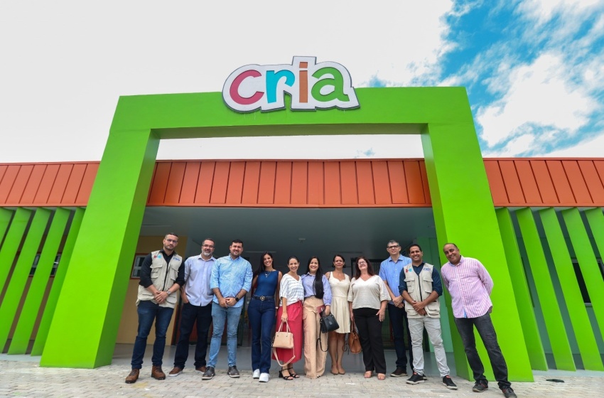 Semed participa de visita técnica na Creche Cria que estado entregará ao Município