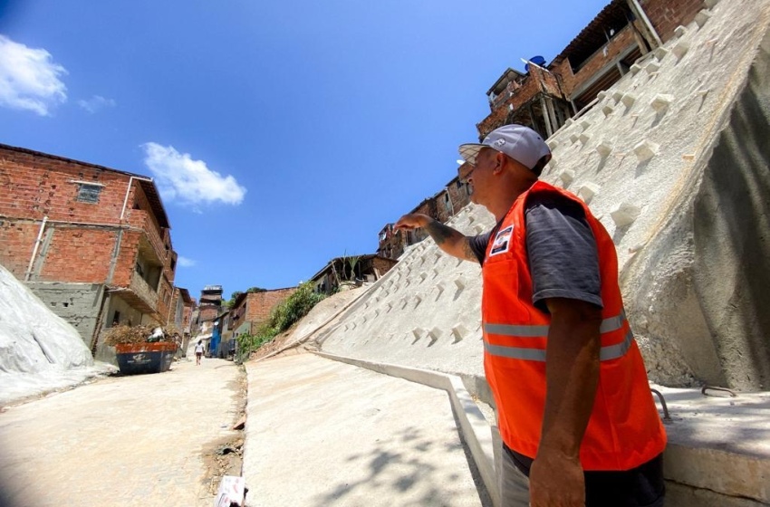 Obras de contenção em encostas levam segurança ao Vale do Reginaldo