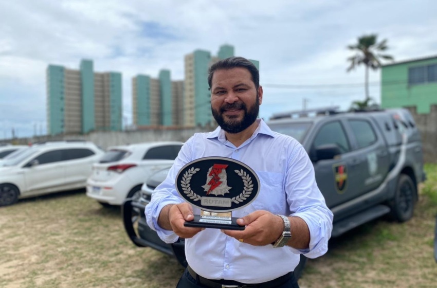 Diretor-presidente da Ilumina recebe homenagem por serviços prestados a Maceió