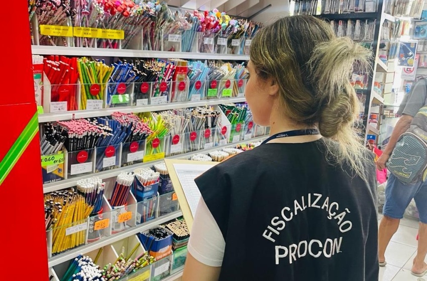 Procon Maceió divulga pesquisa de material escolar e orienta sobre listas das escolas