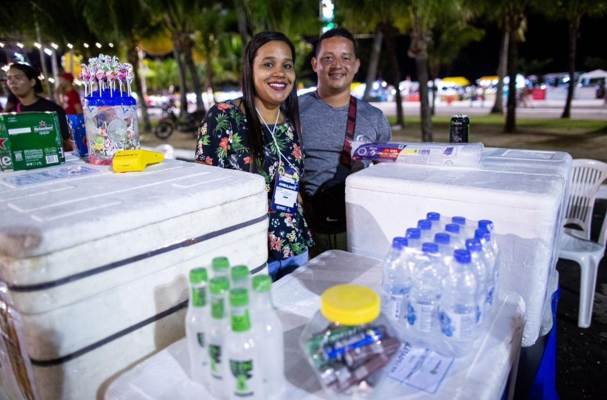 Verão Massayó gera renda extra para mais de 300 ambulantes