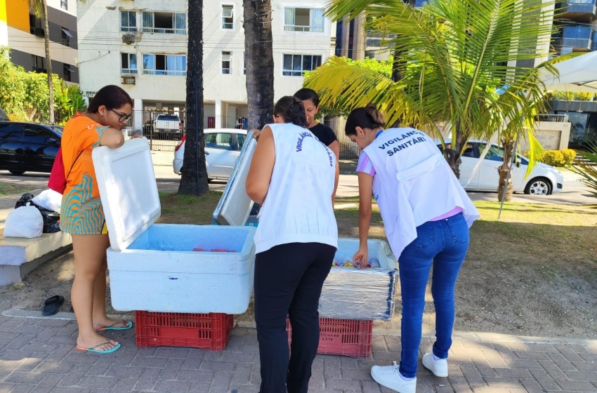Vigilância Sanitária fiscaliza venda de alimentos e bebidas nos desfiles de blocos