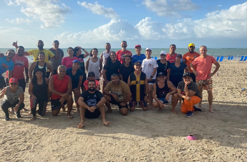 Treino funcional de graça atrai mais participantes à orla de Pajuçara