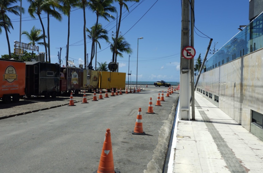 Departamento de Trânsito altera sentido de tráfego em trecho de rua na Ponta Verde