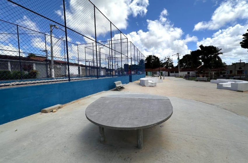 Obras de nova praça no Benedito Bentes estão 90% concluídas