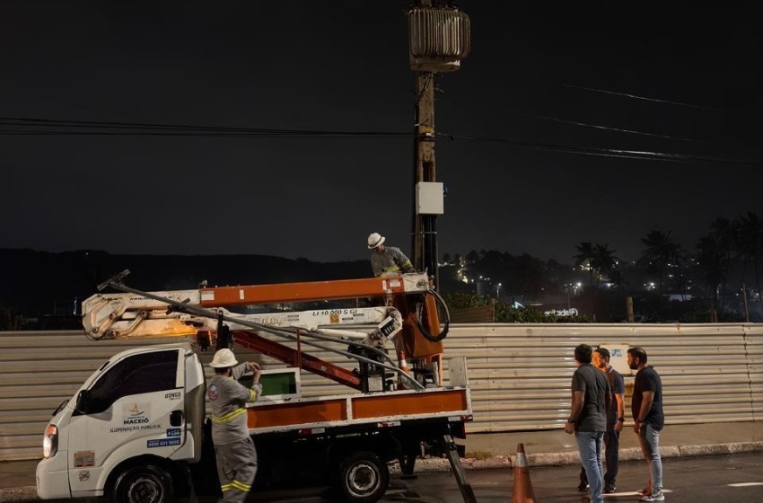 Ilumina Maceió atua de forma ágil no reparo aos danos causados pelas chuvas