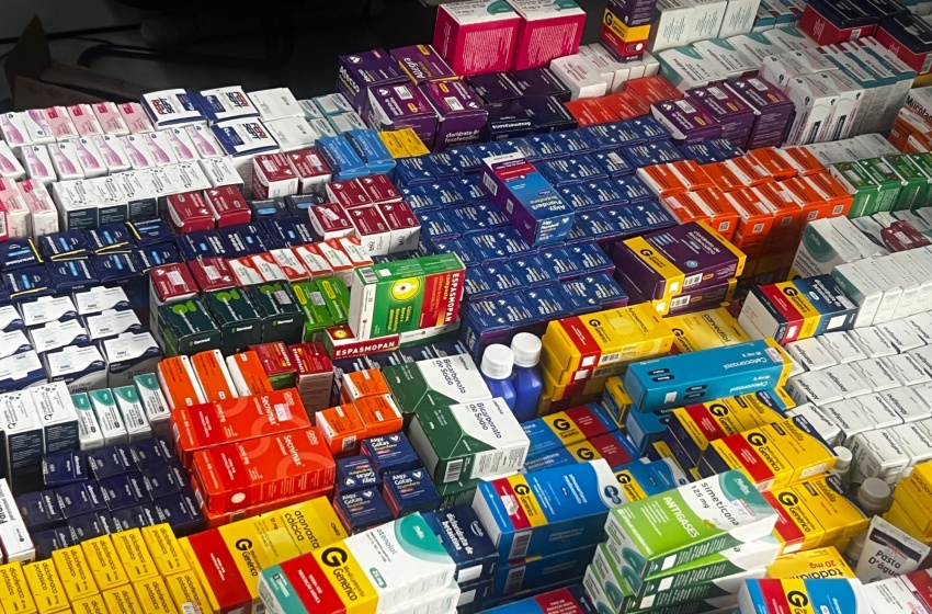 Vigilância Sanitária autua farmácia clandestina dentro de supermercado
