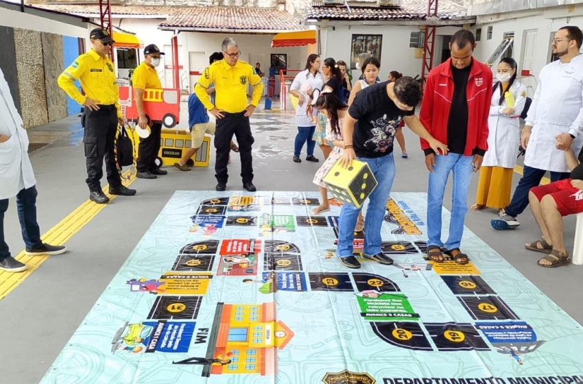 Educadores do DMTT realizam ação na Sociedade Pestalozzi
