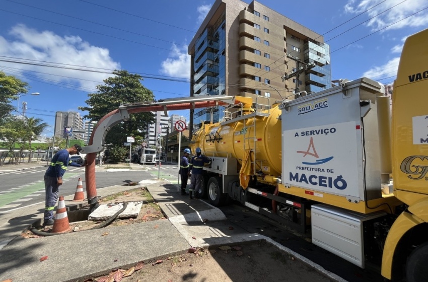 Infraestrutura retira mais de 400 toneladas de entulhos da rede de drenagem