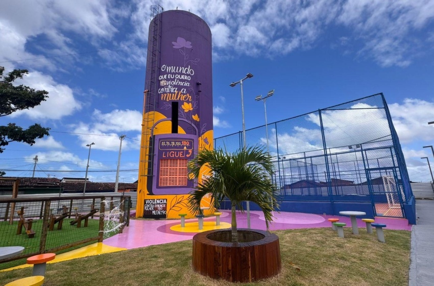 Agosto Lilás chega à reta final com pintura simbólica e revitalização da Praça Maria Onça