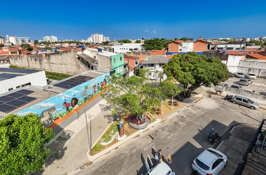 Praça Recife é revitalizada e se torna novo espaço de convivência no bairro do Poço
