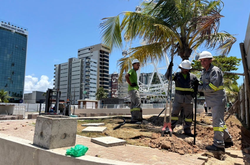 Ilumina Maceió inicia obras de infraestrutura elétrica na revitalização da Praça Multieventos, na Pajuçara