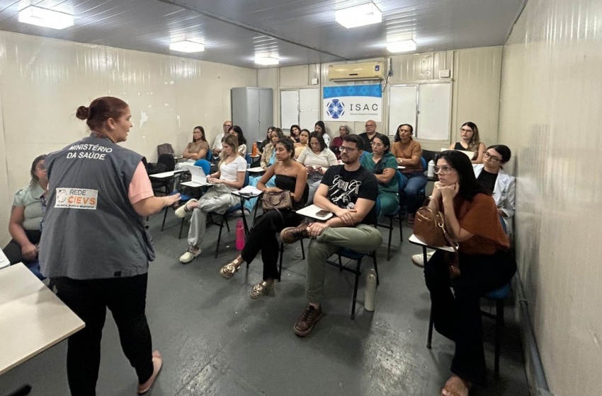 Saúde capacita profissionais da UPA Trapiche sobre doença meningocócica