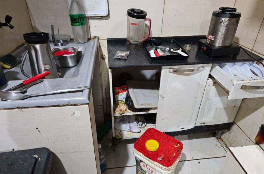Vigilância Sanitária interdita hamburgueria por descumprir normas sanitárias