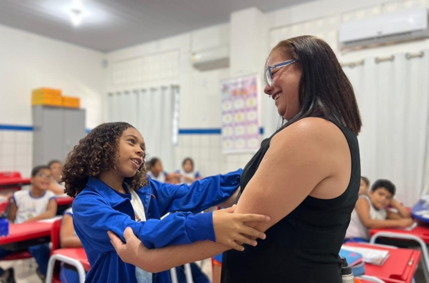 Educadora destaca trabalho como gestora no Dia do Diretor Escolar