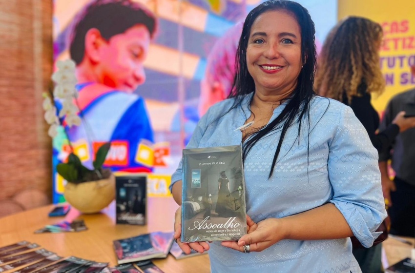 Professora da rede municipal descobre caminho para vencer a depressão com a escrita