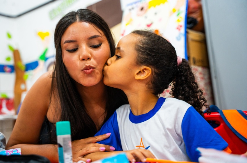 Rede municipal avança na inclusão com ampliação do quadro de profissionais especializados