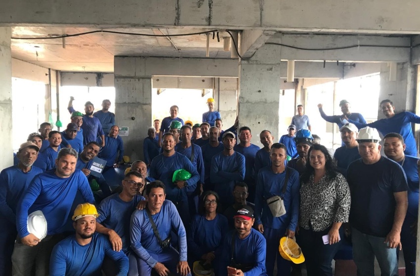 Saúde de Maceió leva serviços a trabalhadores de obra no Benedito Bentes