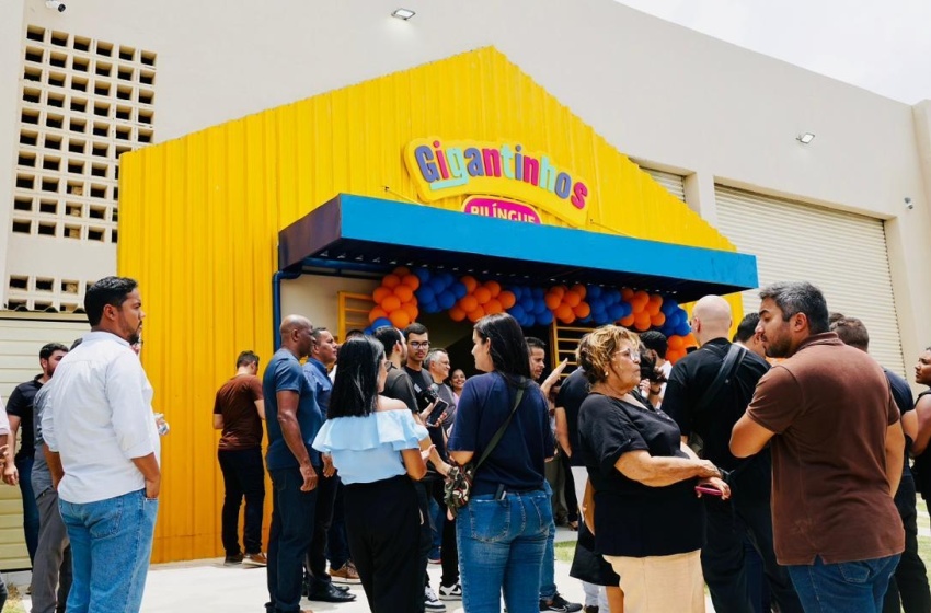 Comunidade escolar comemora entrega de novo Gigantinho Feitosa