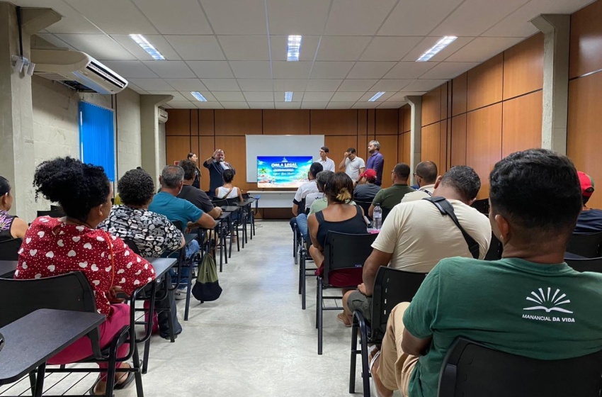 Ambulantes fazem capacitação sobre novas regras de comércio na faixa de areia