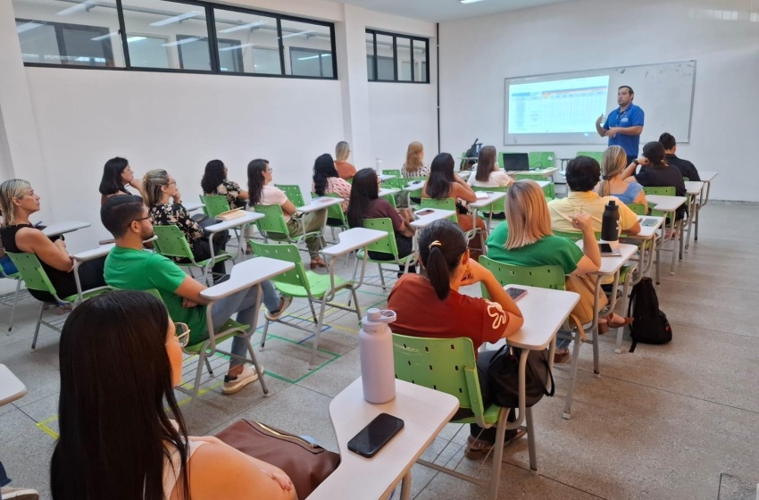 Saúde discute alinhamento de ações e fortalecimento da assistência farmacêutica municipal