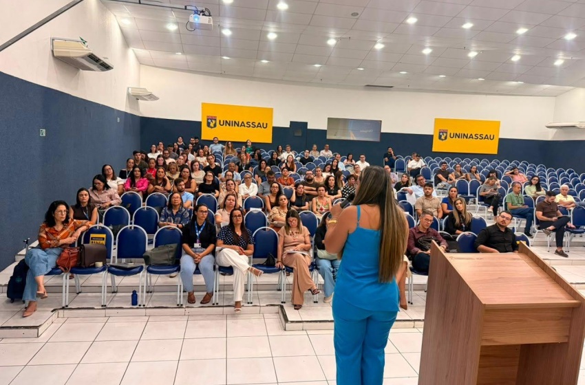 Programa 'Agora tem Especialistas'  é apresentado aos profissionais da Atenção Primária e Especializada