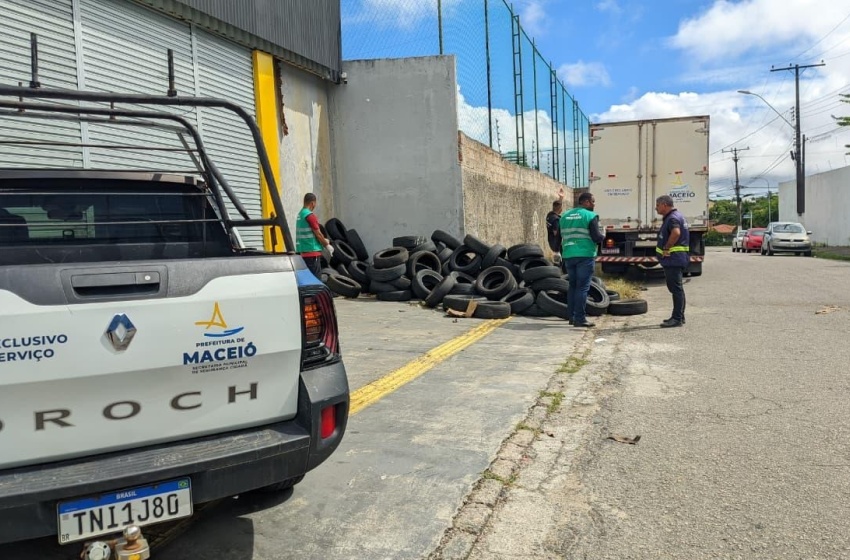 Segurança Cidadã remove pneus que obstruíam passeio no Farol