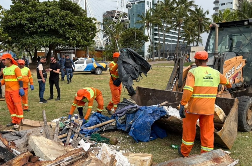 Segurança Cidadã realiza operação de demolição e limpeza na Orla da Pajuçara